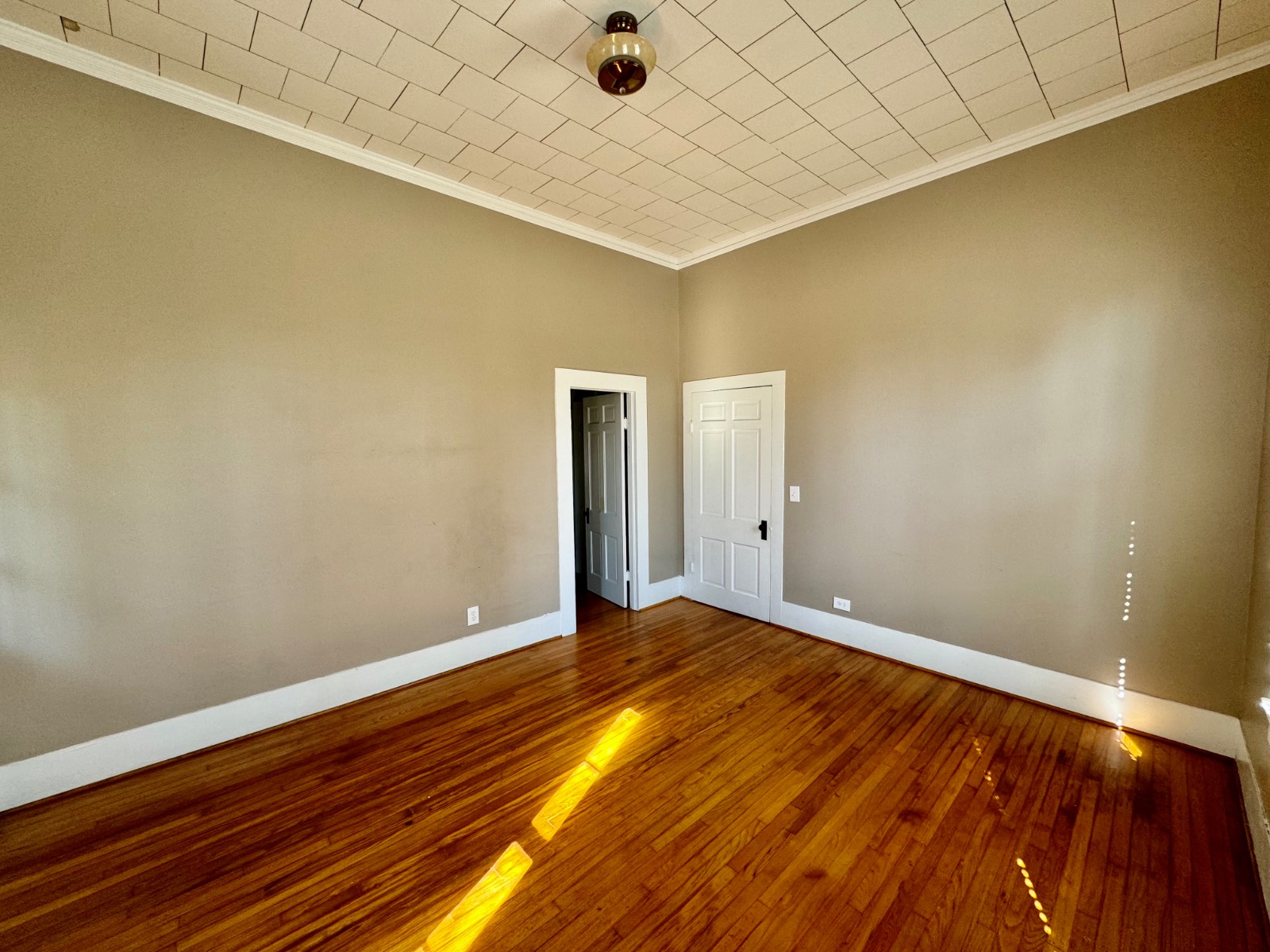 309 College Ave