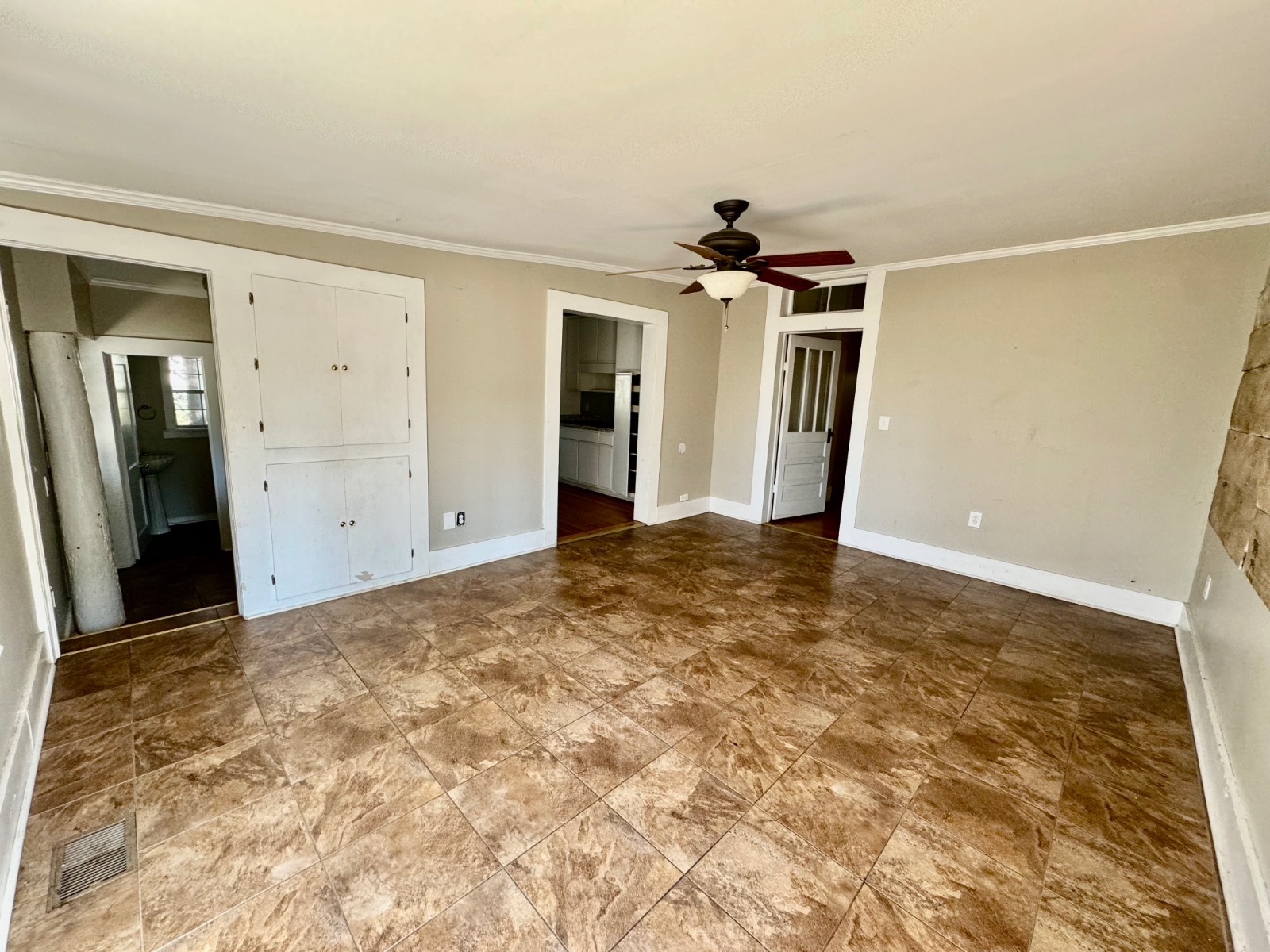 309 College Ave