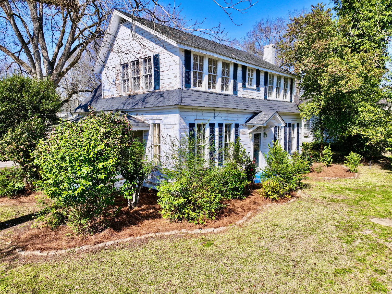 309 College Ave