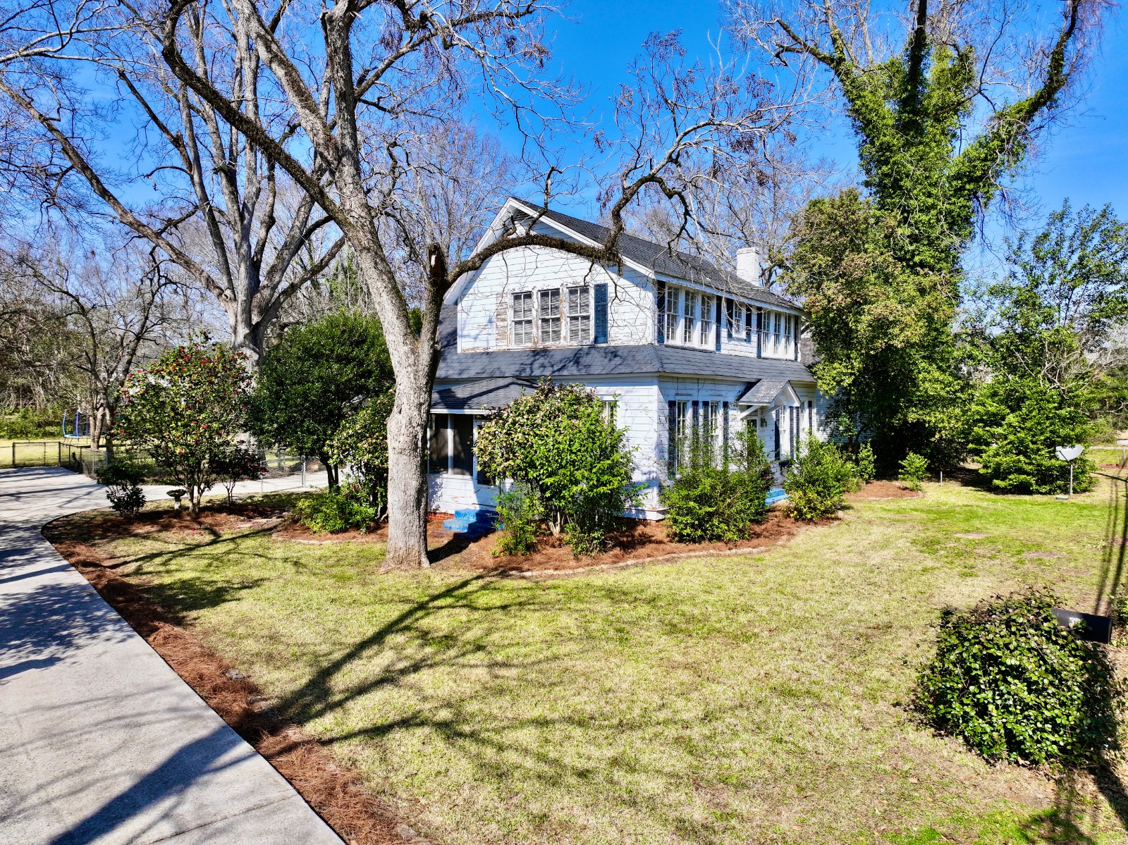 309 College Ave
