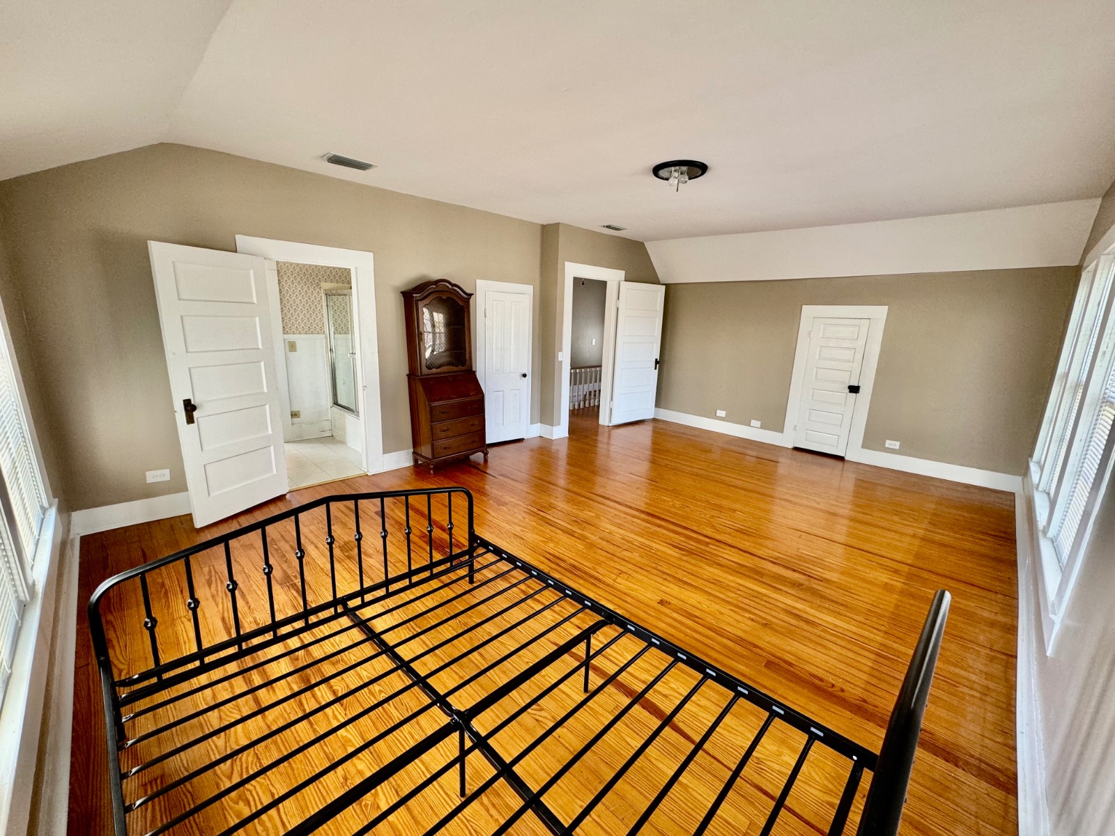 309 College Ave
