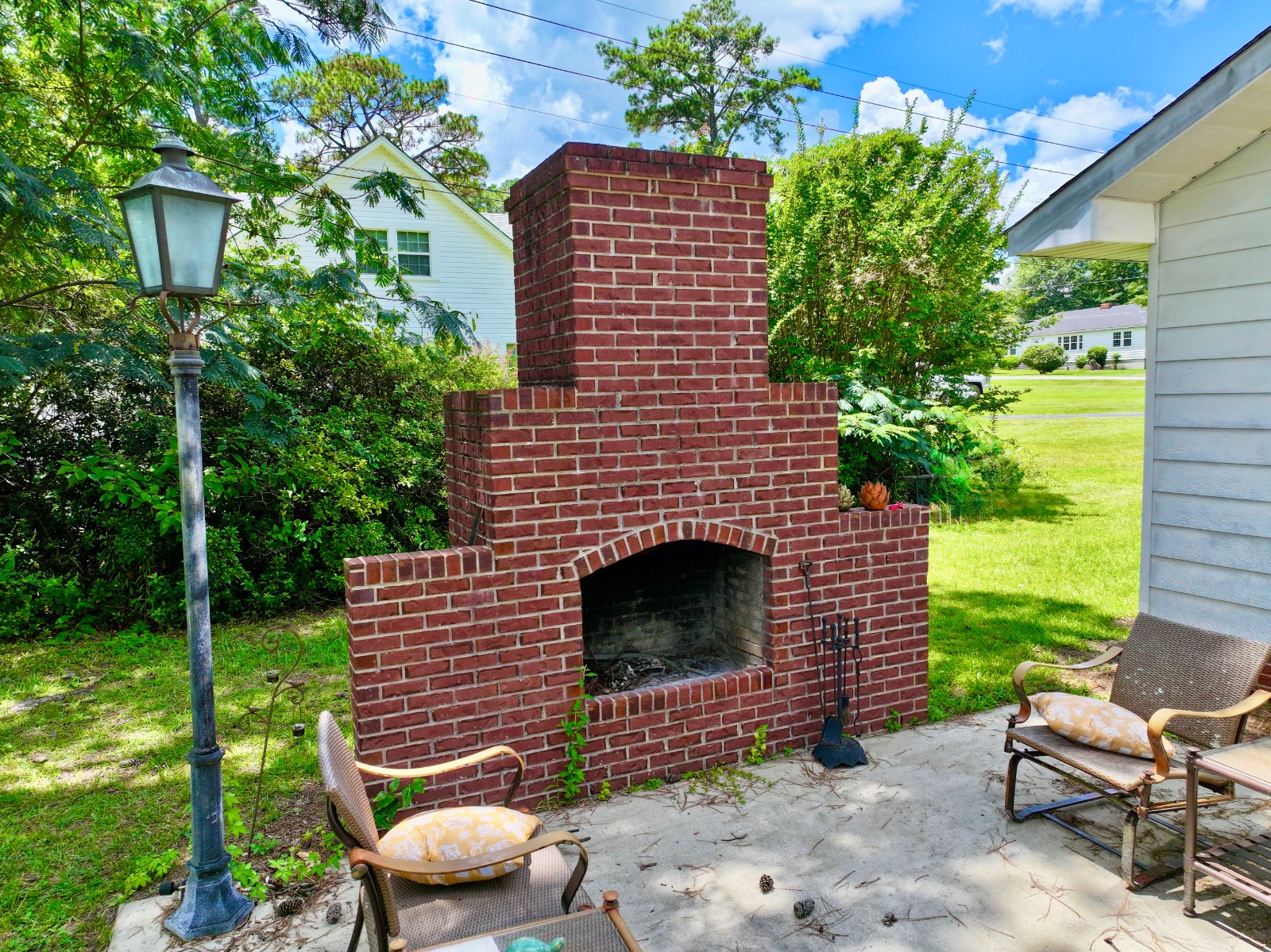 167 4th Ave