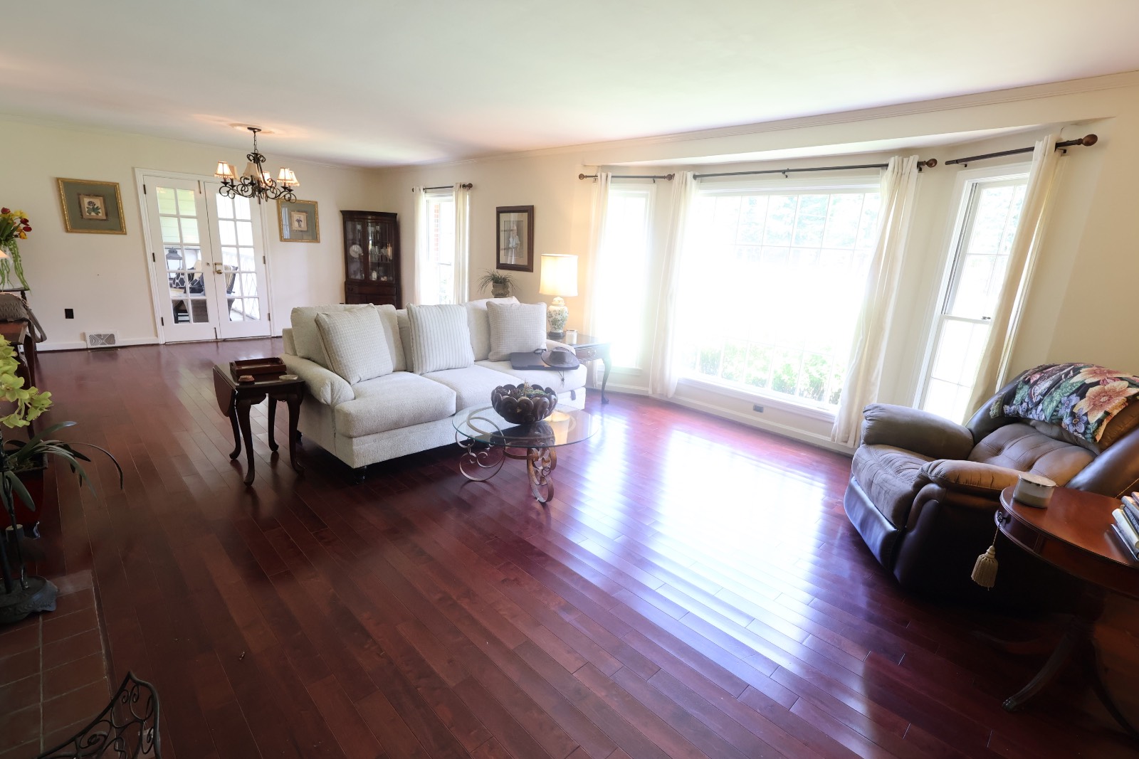 167 4th Ave