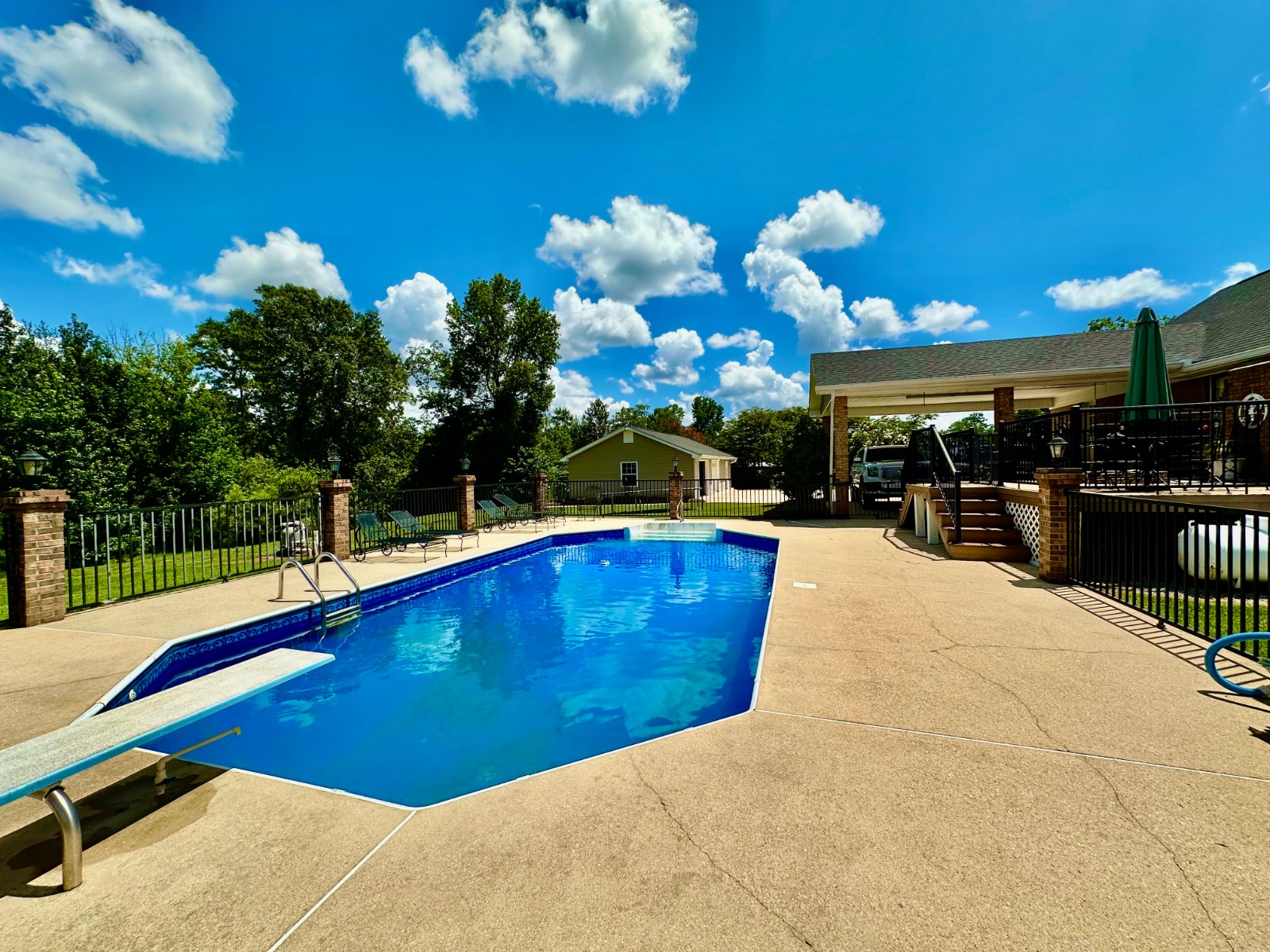 815 Edgewood Drive