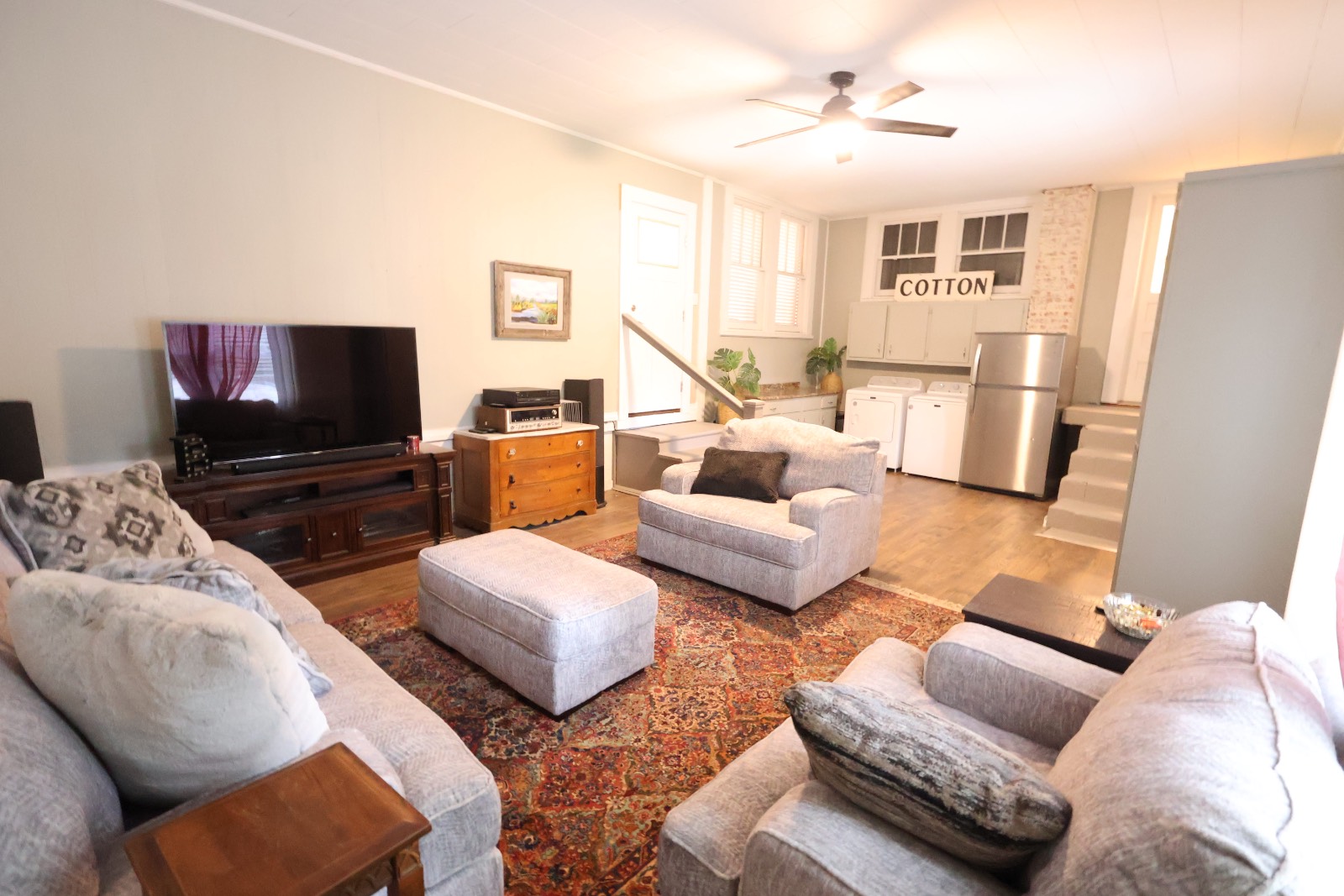 605 Foster Avenue