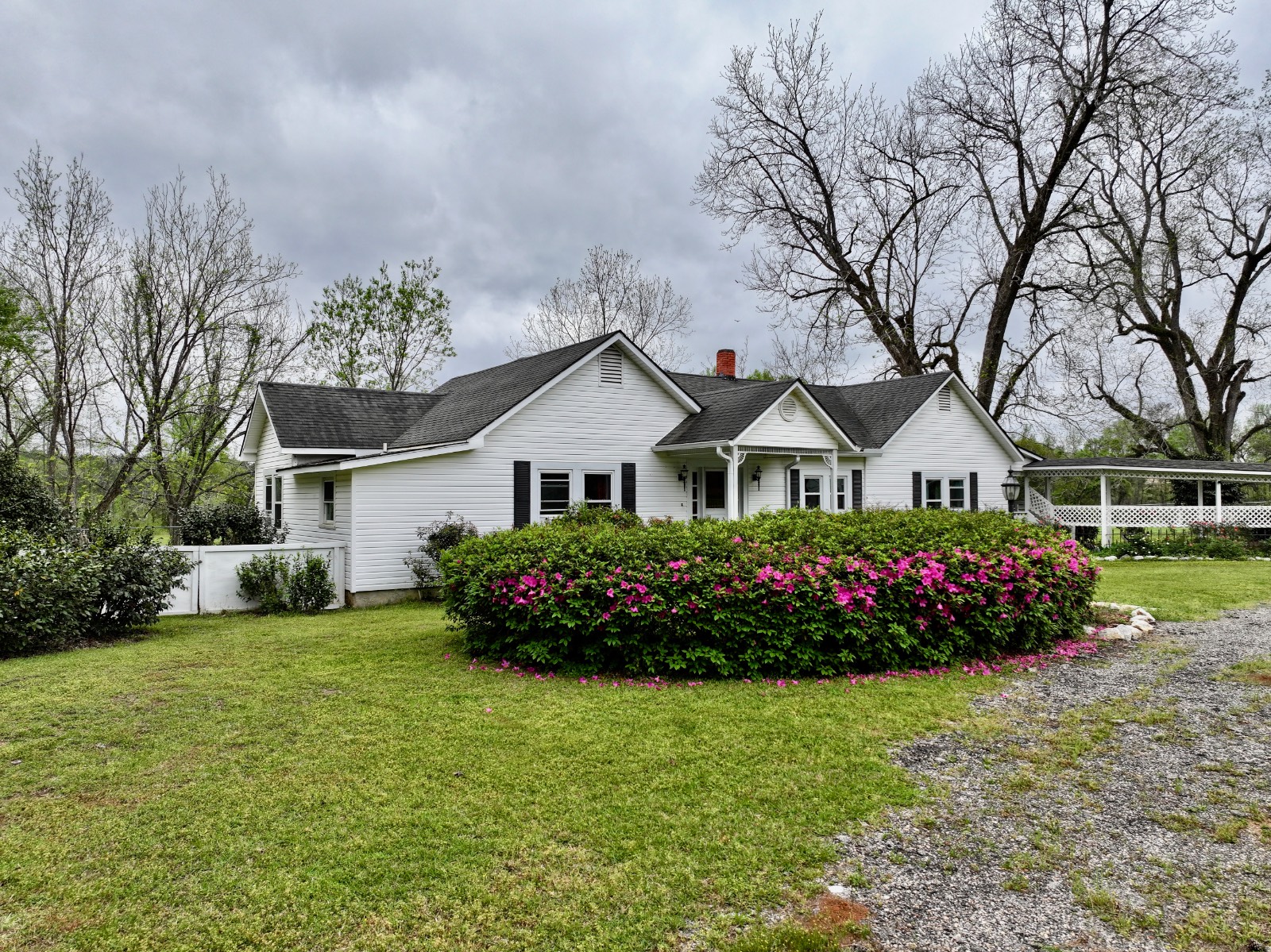 2006 Evergreen Road