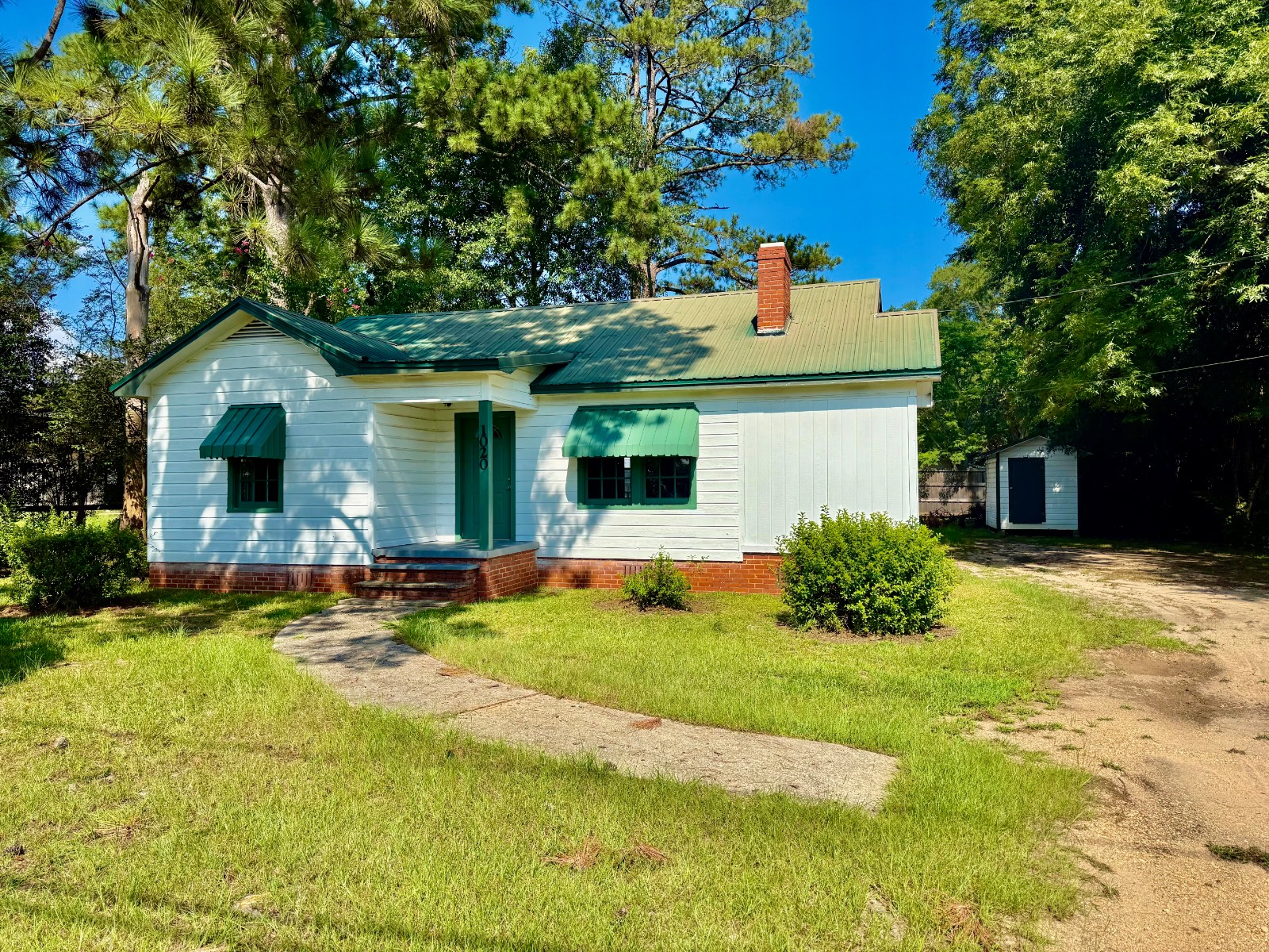 1020 Forest Ave