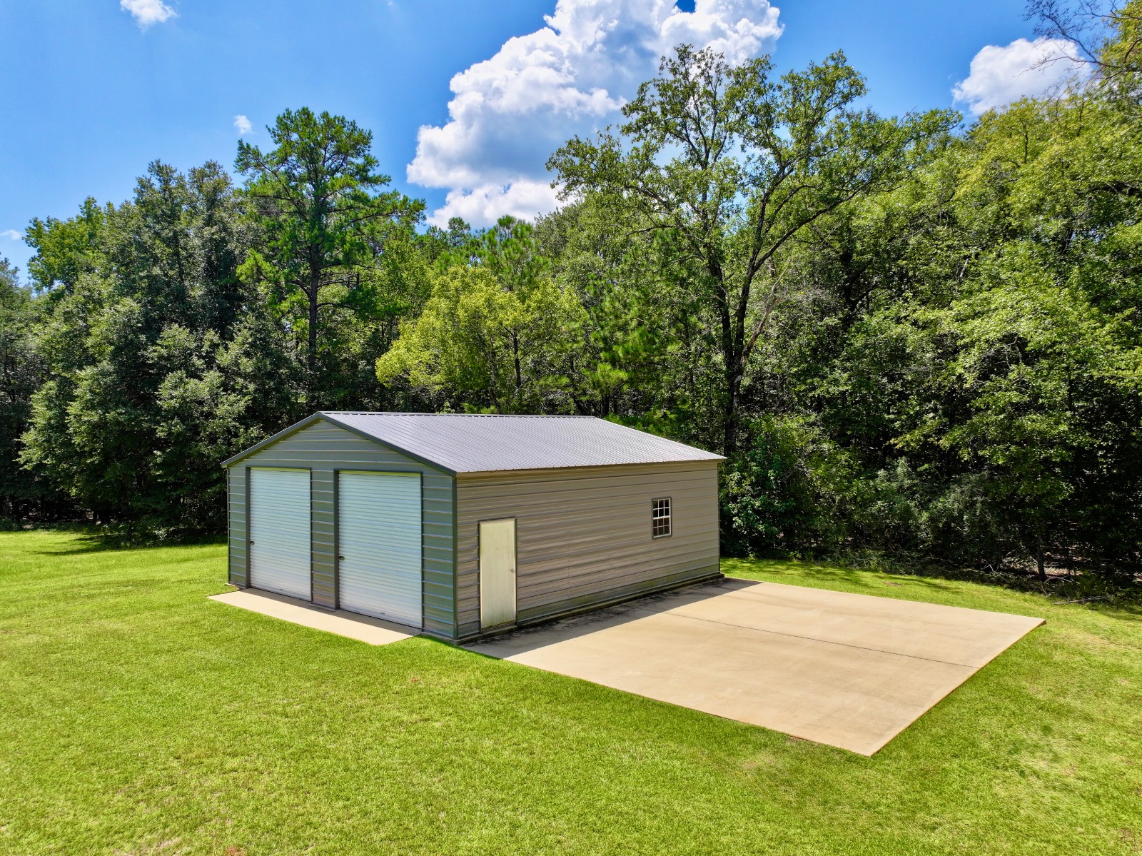 825 Whitehead Lane