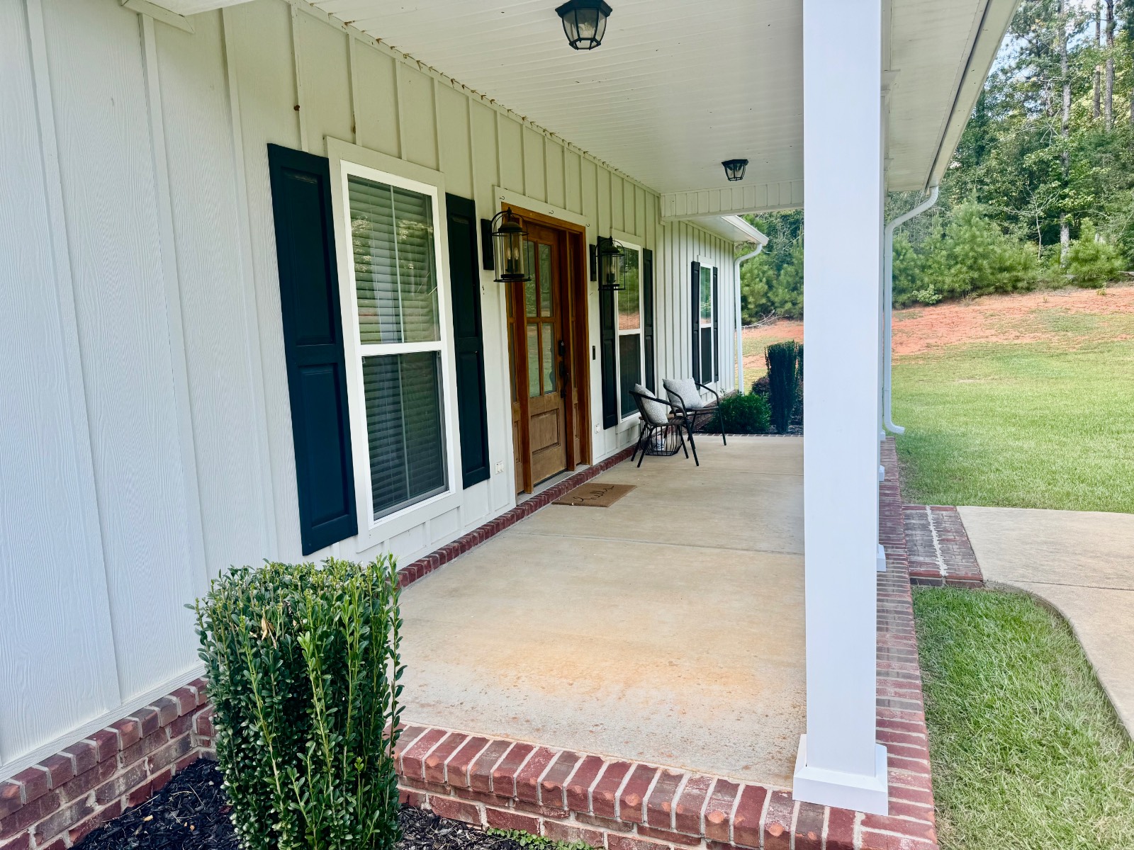 825 Whitehead Lane