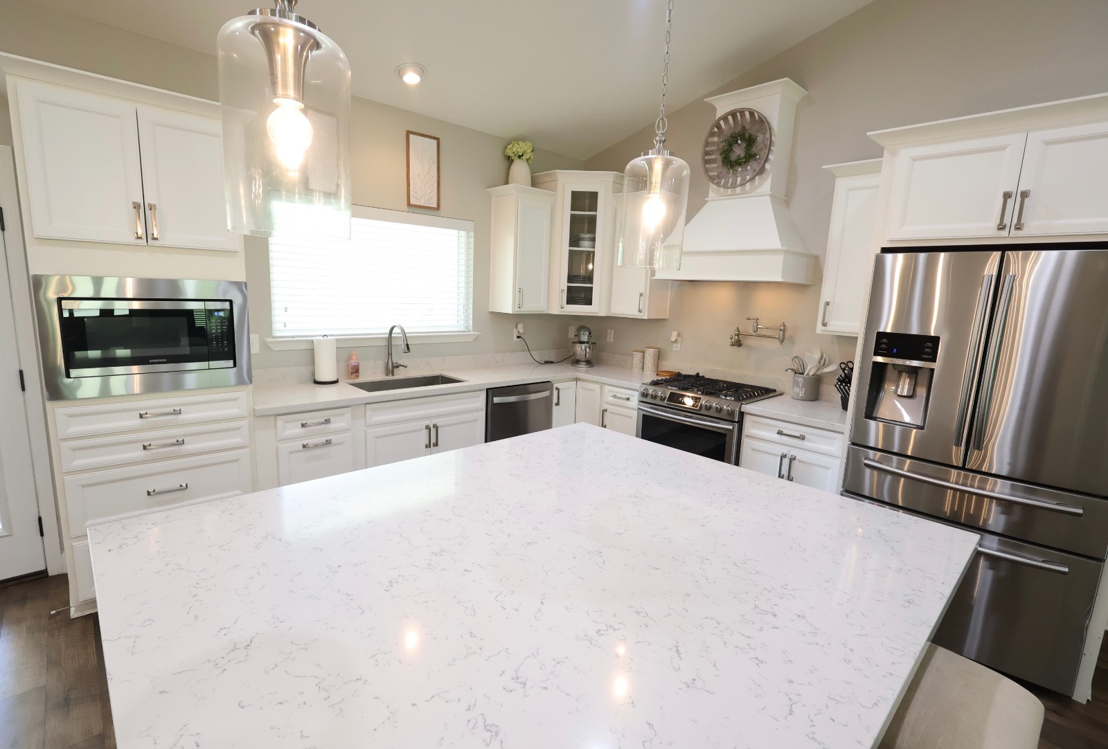 825 Whitehead Lane