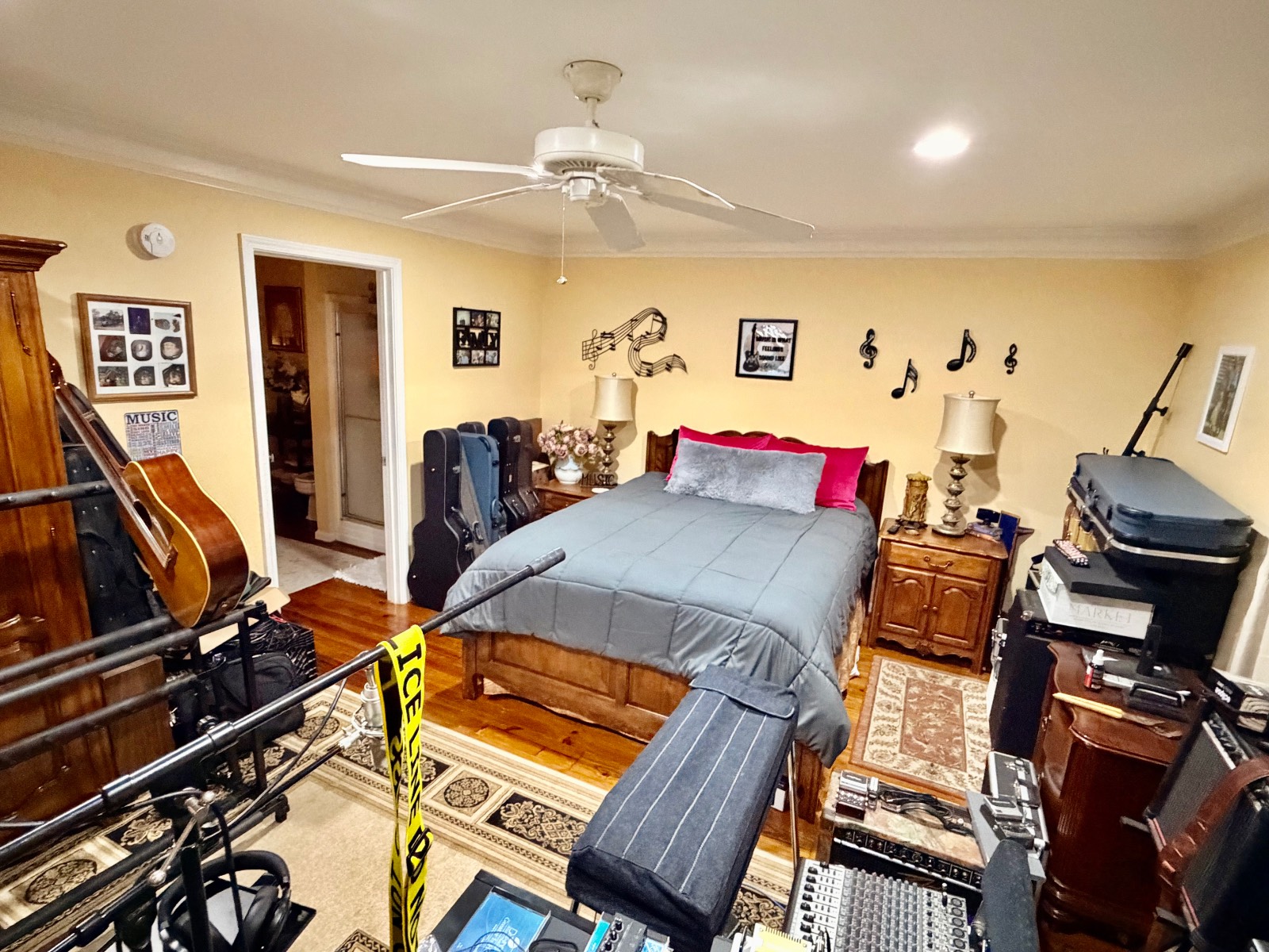 1560 Linwood Drive