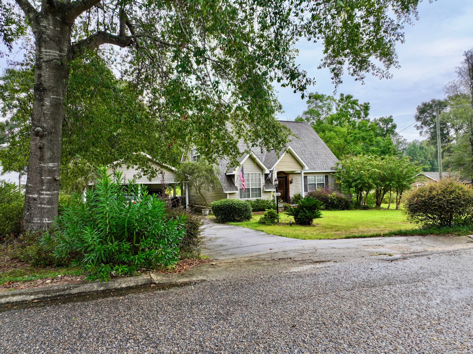 1560 Linwood Drive
