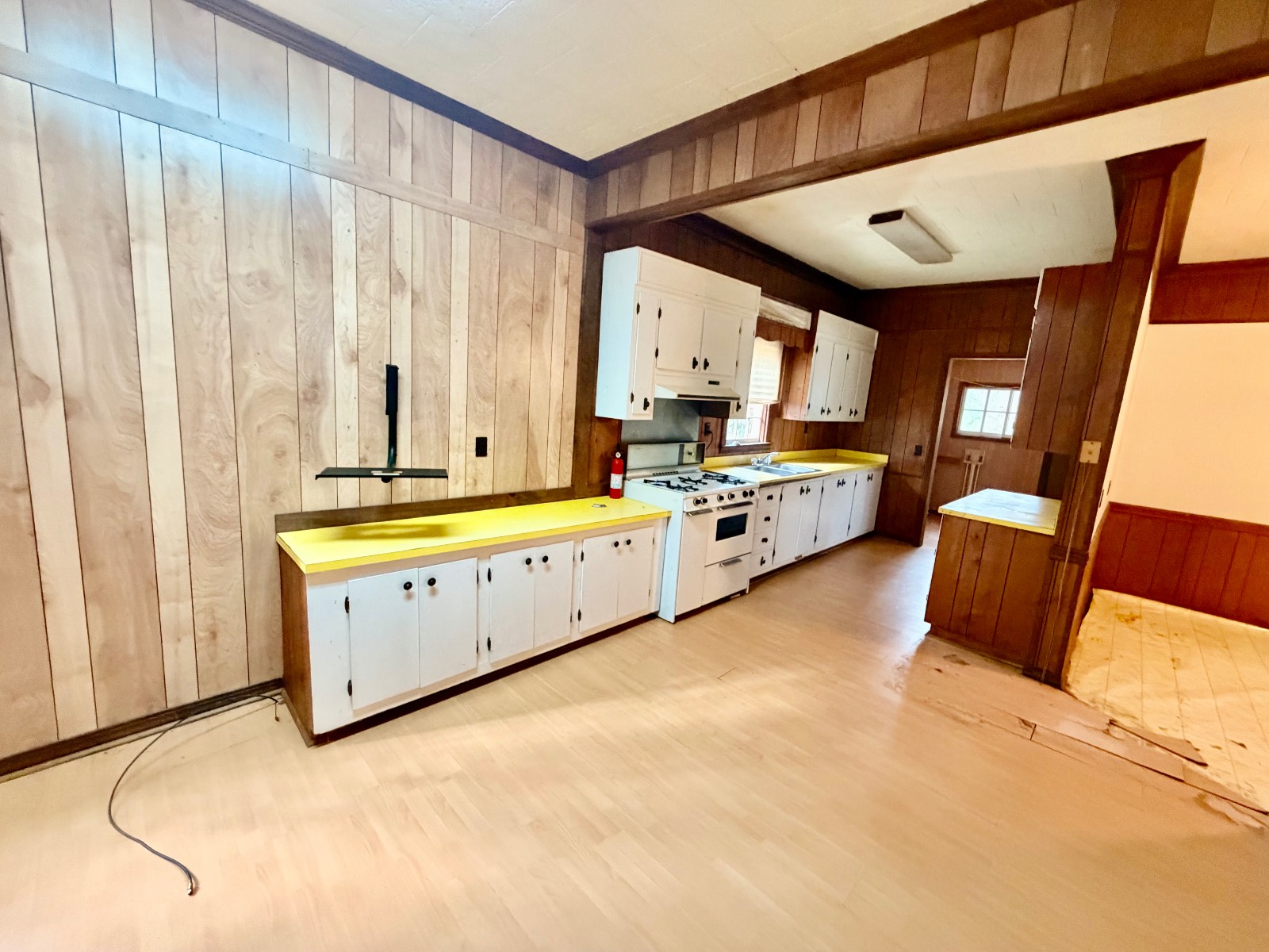 2056 Old Highway 5 S