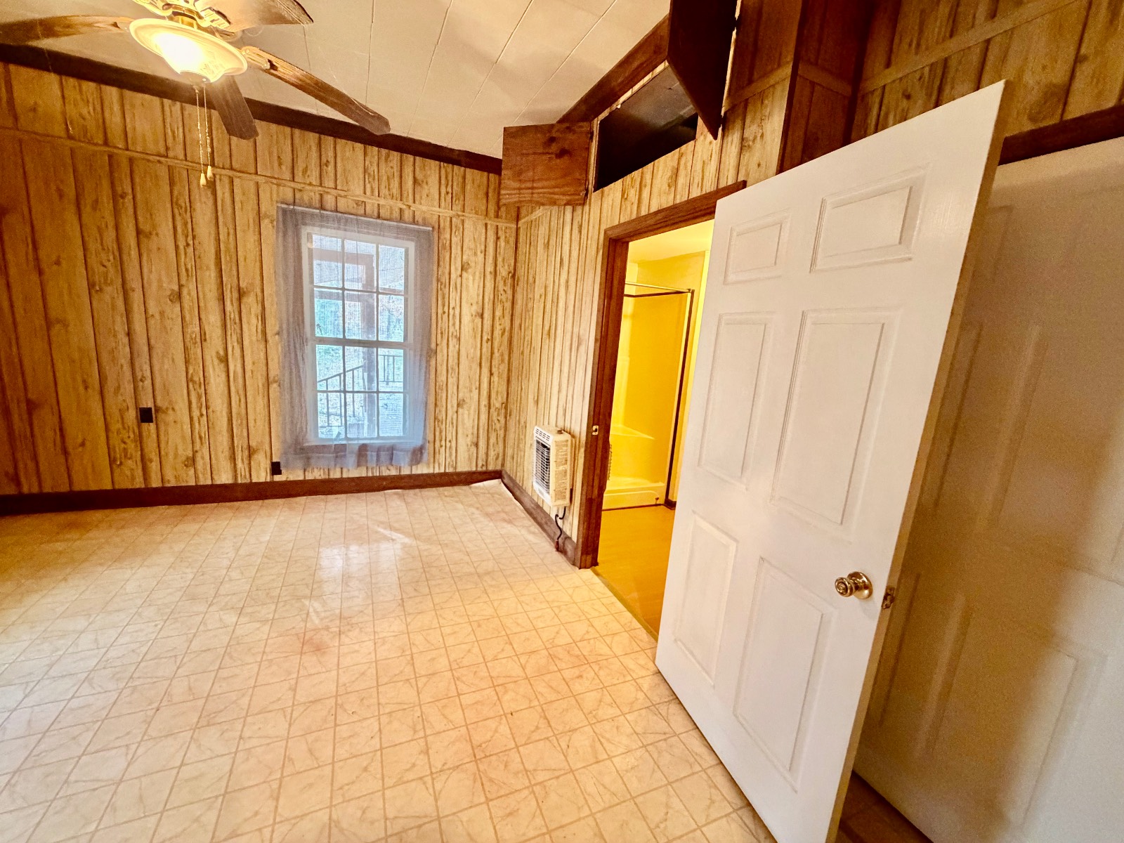 2056 Old Highway 5 S