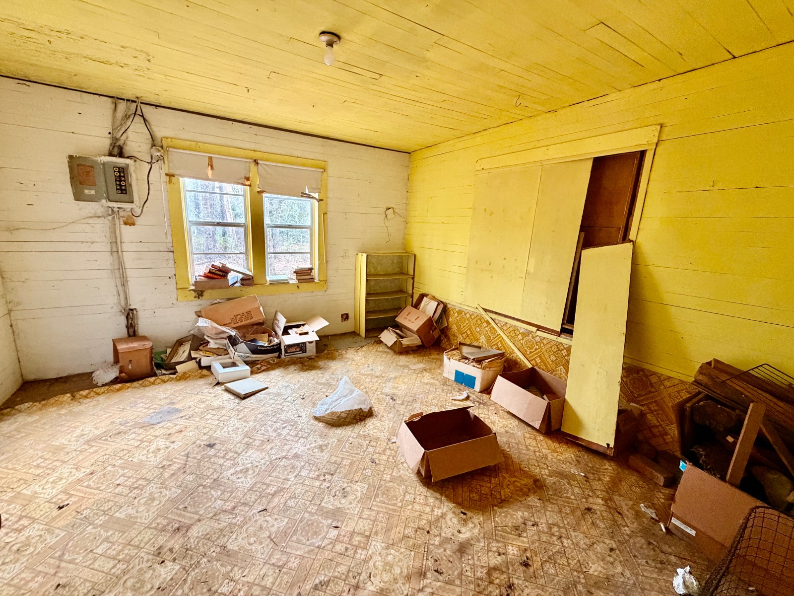 2056 Old Highway 5 S