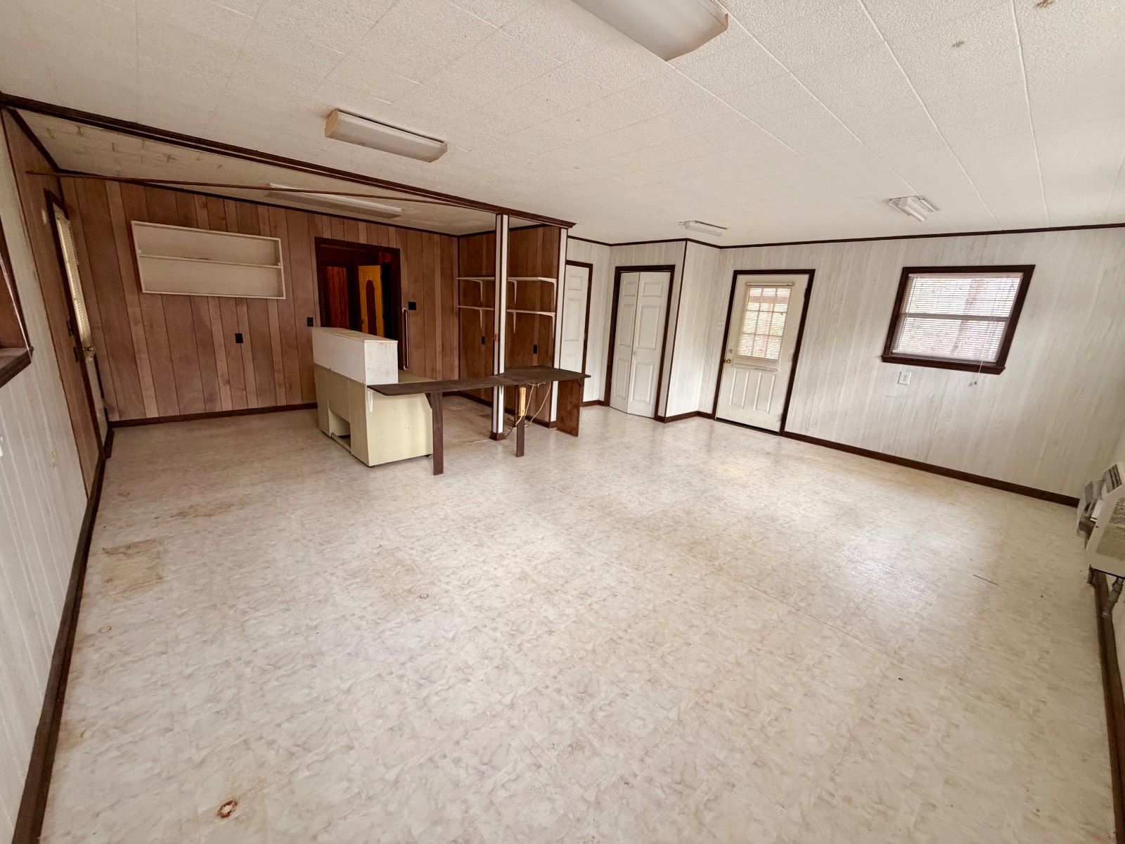 2056 Old Highway 5 S