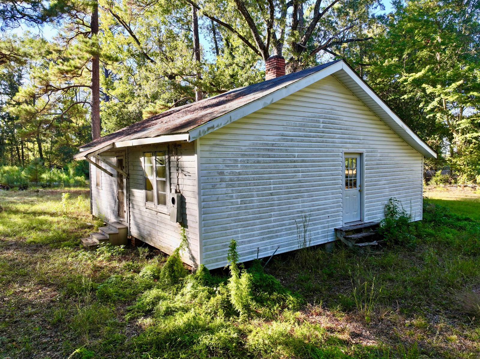 2056 Old Highway 5 S