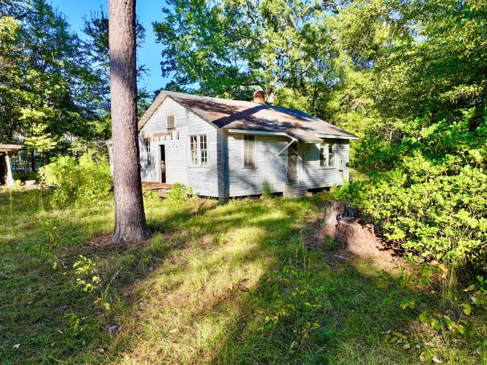 2056 Old Highway 5 S