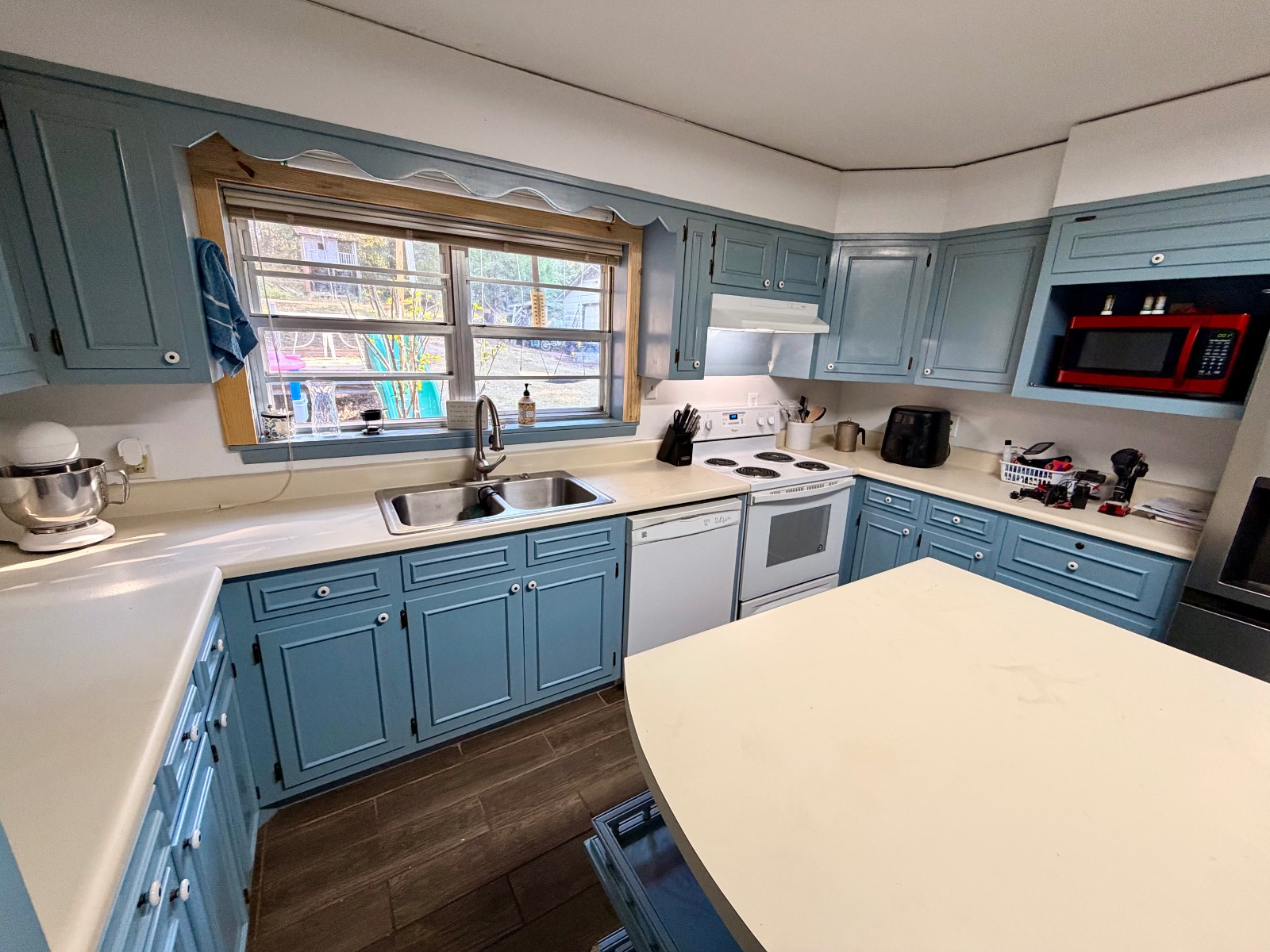 4441 gainestown road