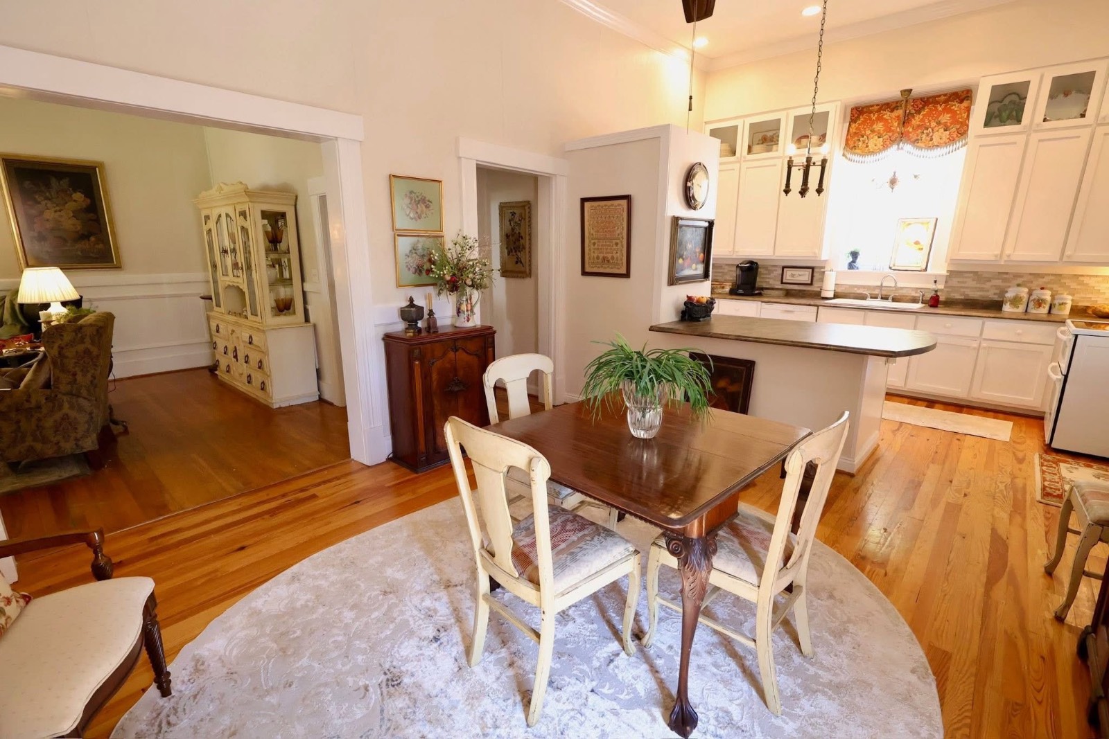 426 West Clinton Street