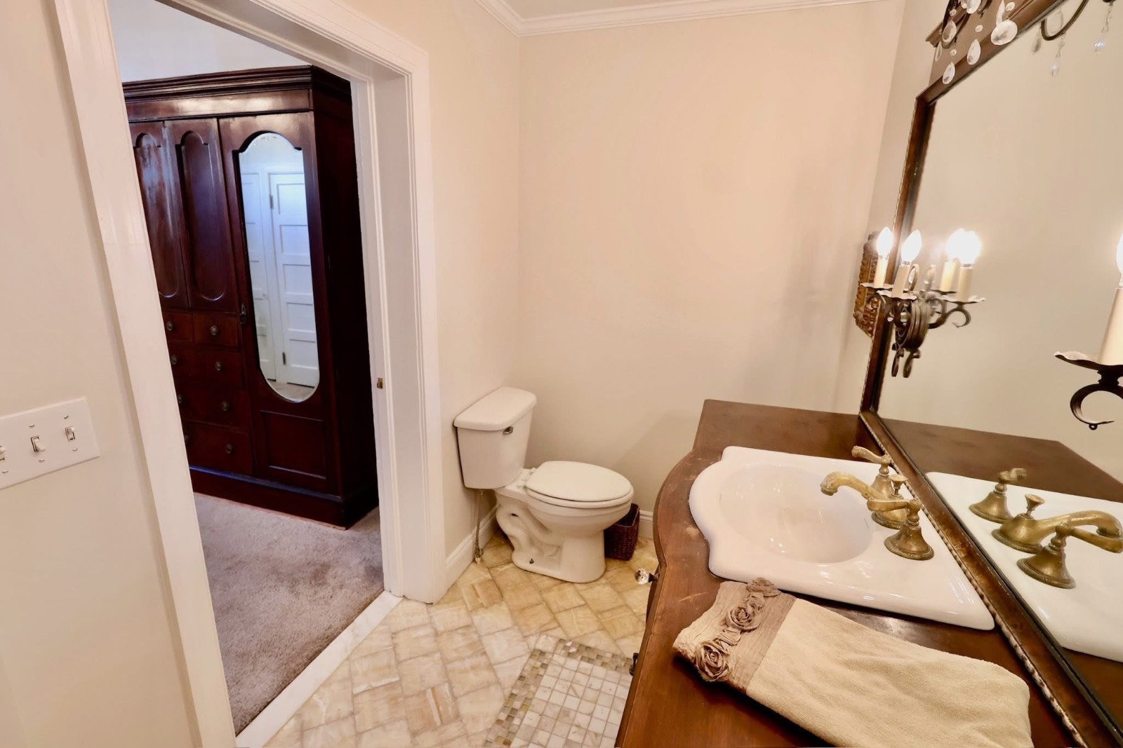 426 West Clinton Street