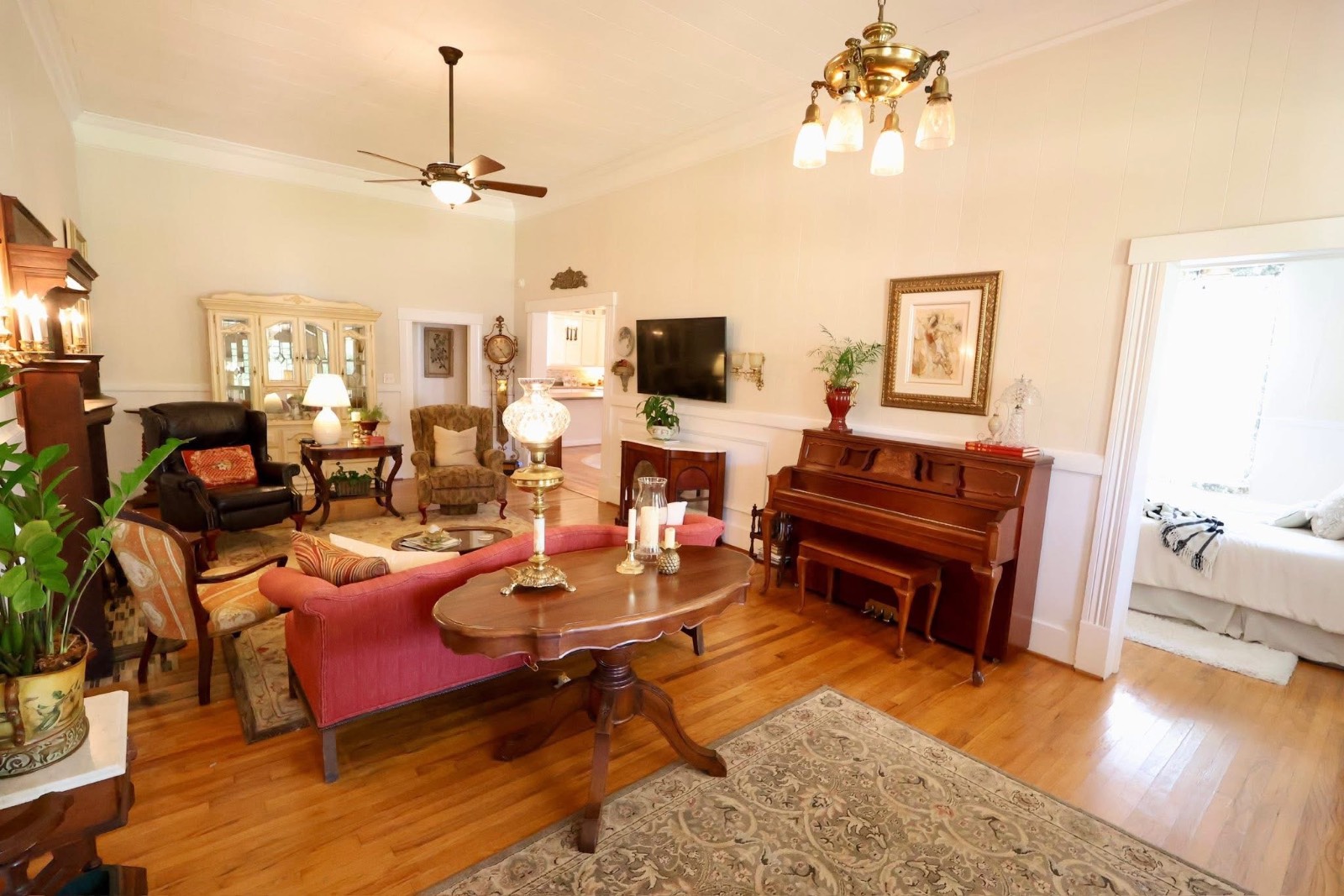 426 West Clinton Street