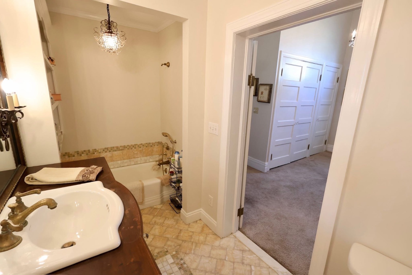 426 West Clinton Street