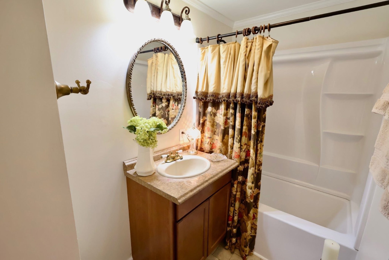 426 West Clinton Street