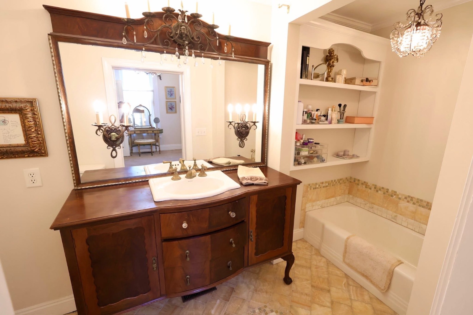 426 West Clinton Street