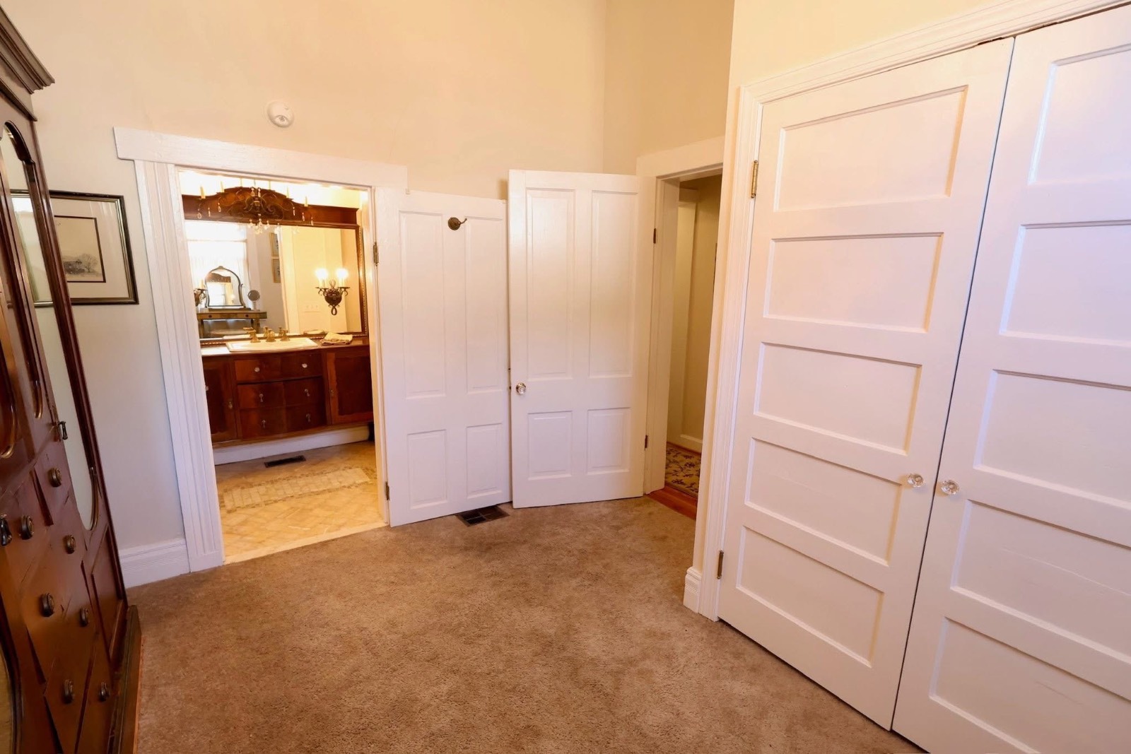 426 West Clinton Street