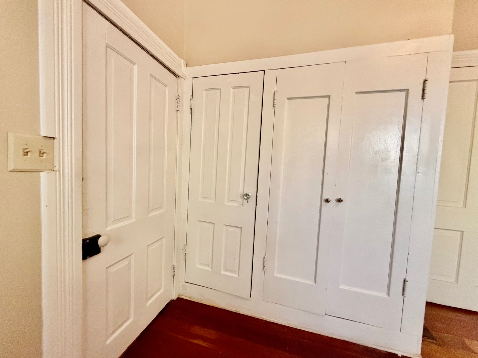 406 Broad Street