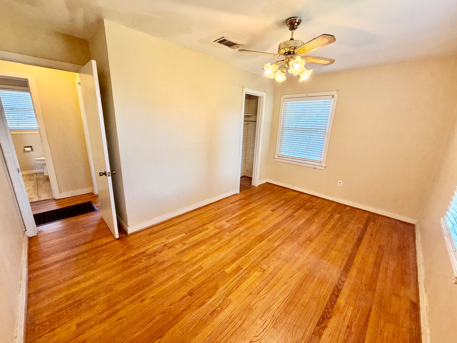 201 Fairview Circle