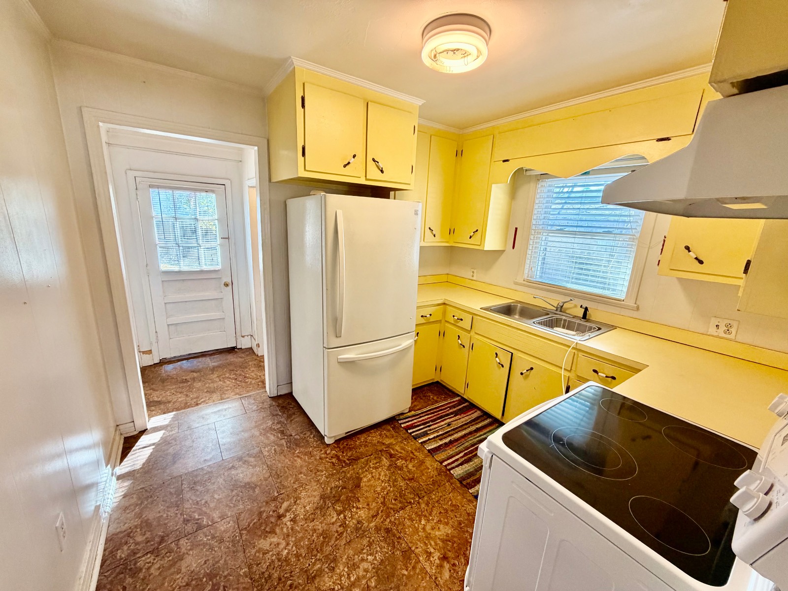 201 Fairview Circle