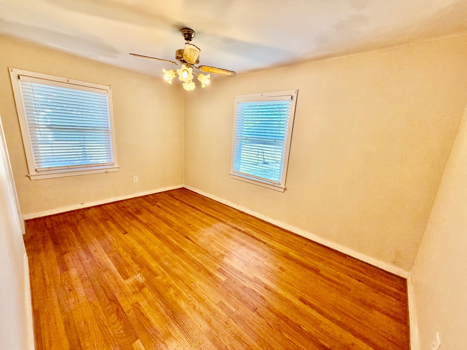 201 Fairview Circle
