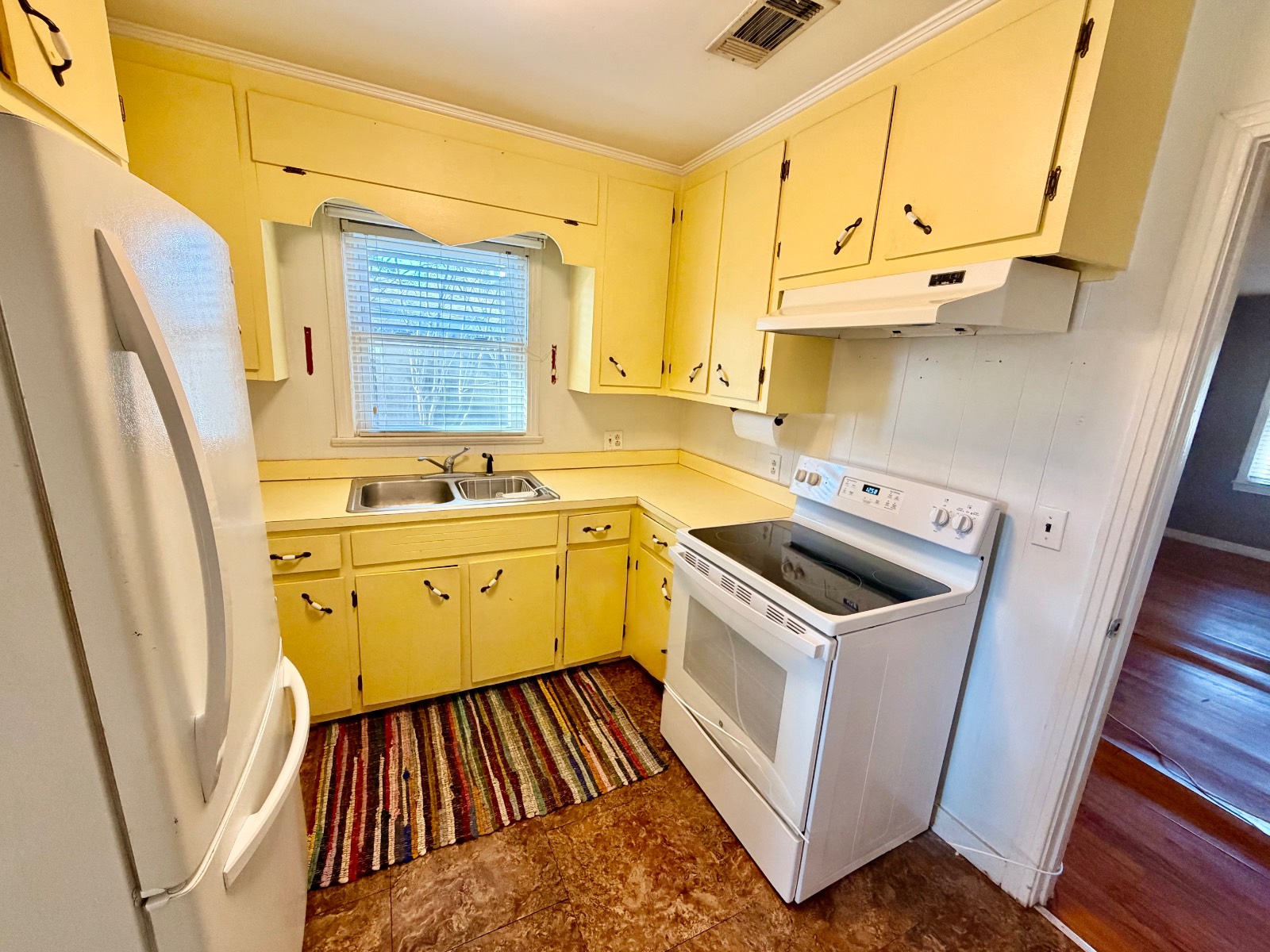 201 Fairview Circle