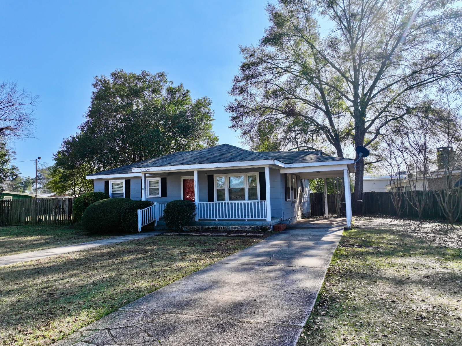 201 Fairview Circle
