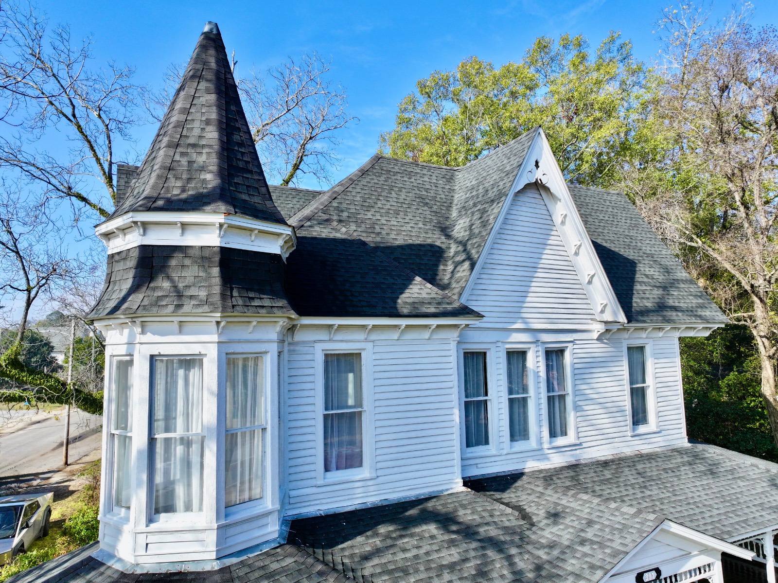 301 College Ave