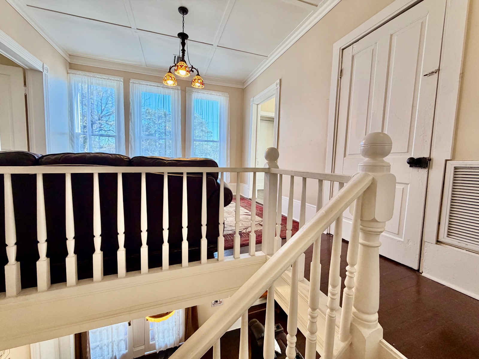 301 College Ave