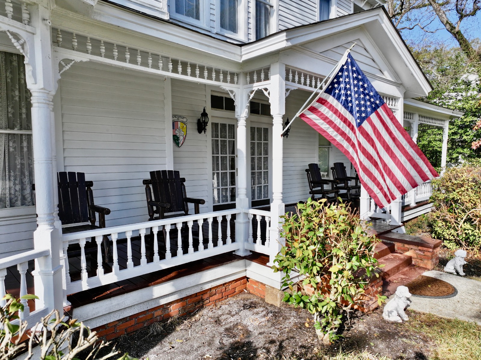 301 College Ave