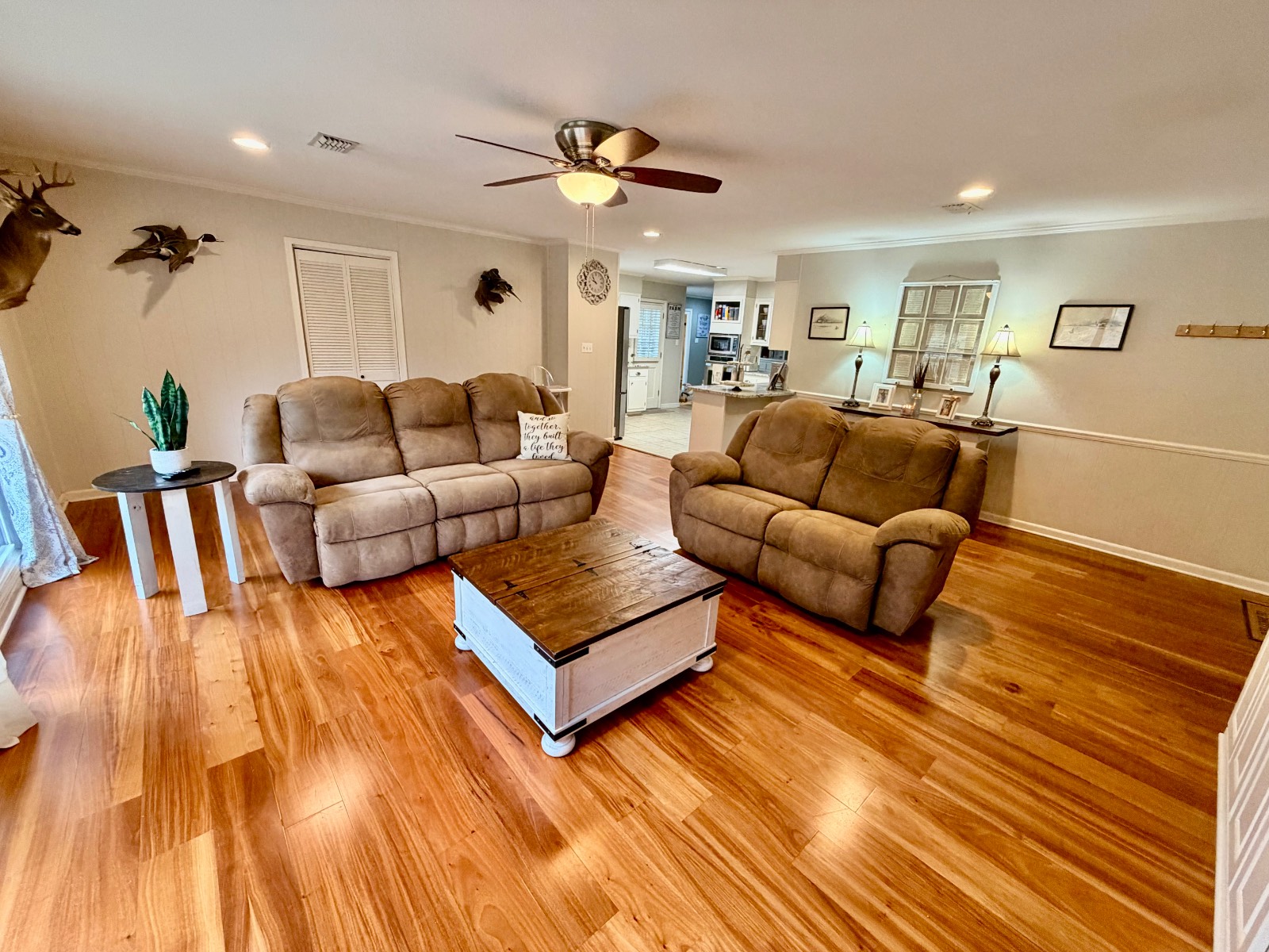 1520 N Andrews Drive