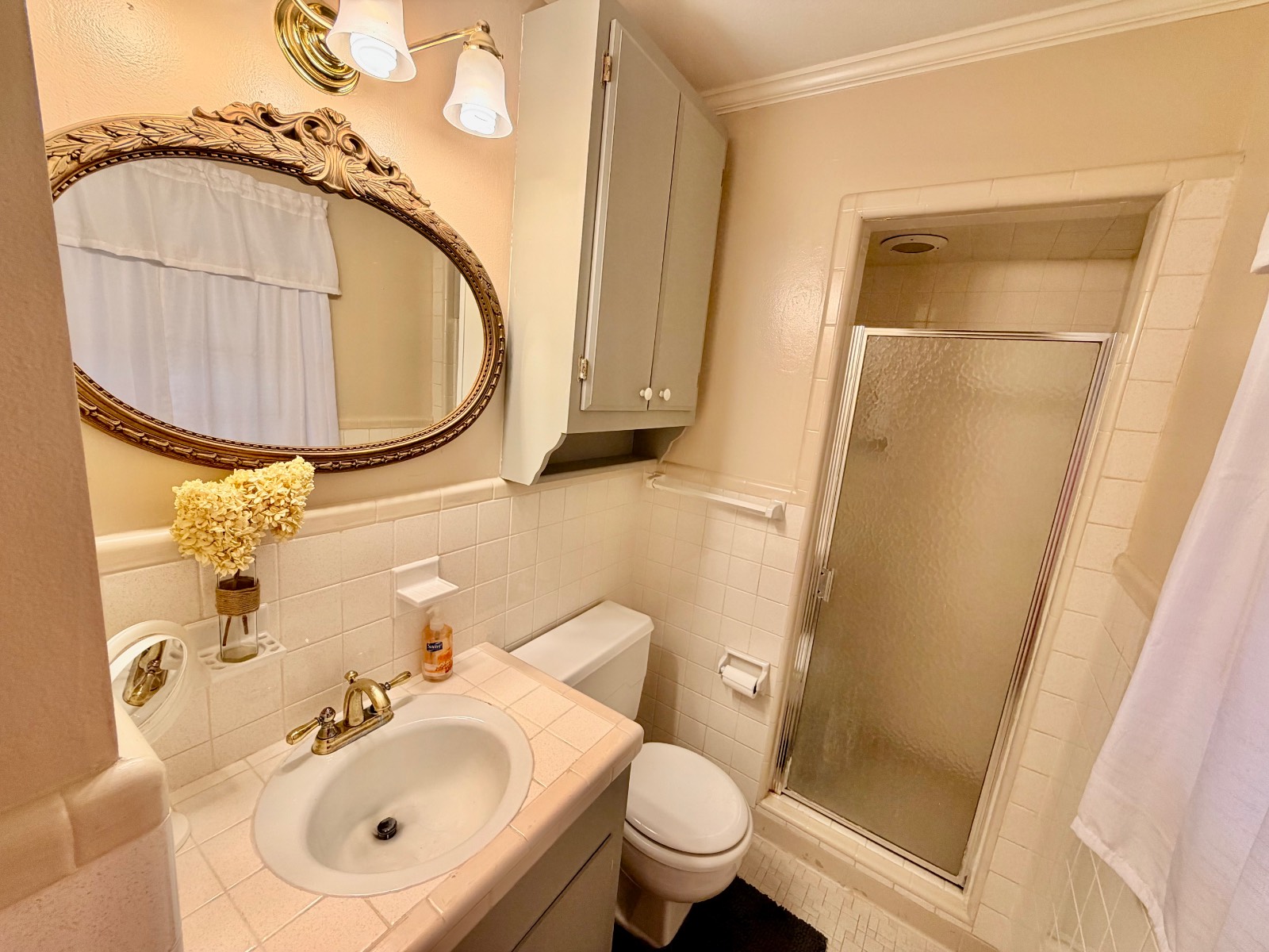 1520 N Andrews Drive