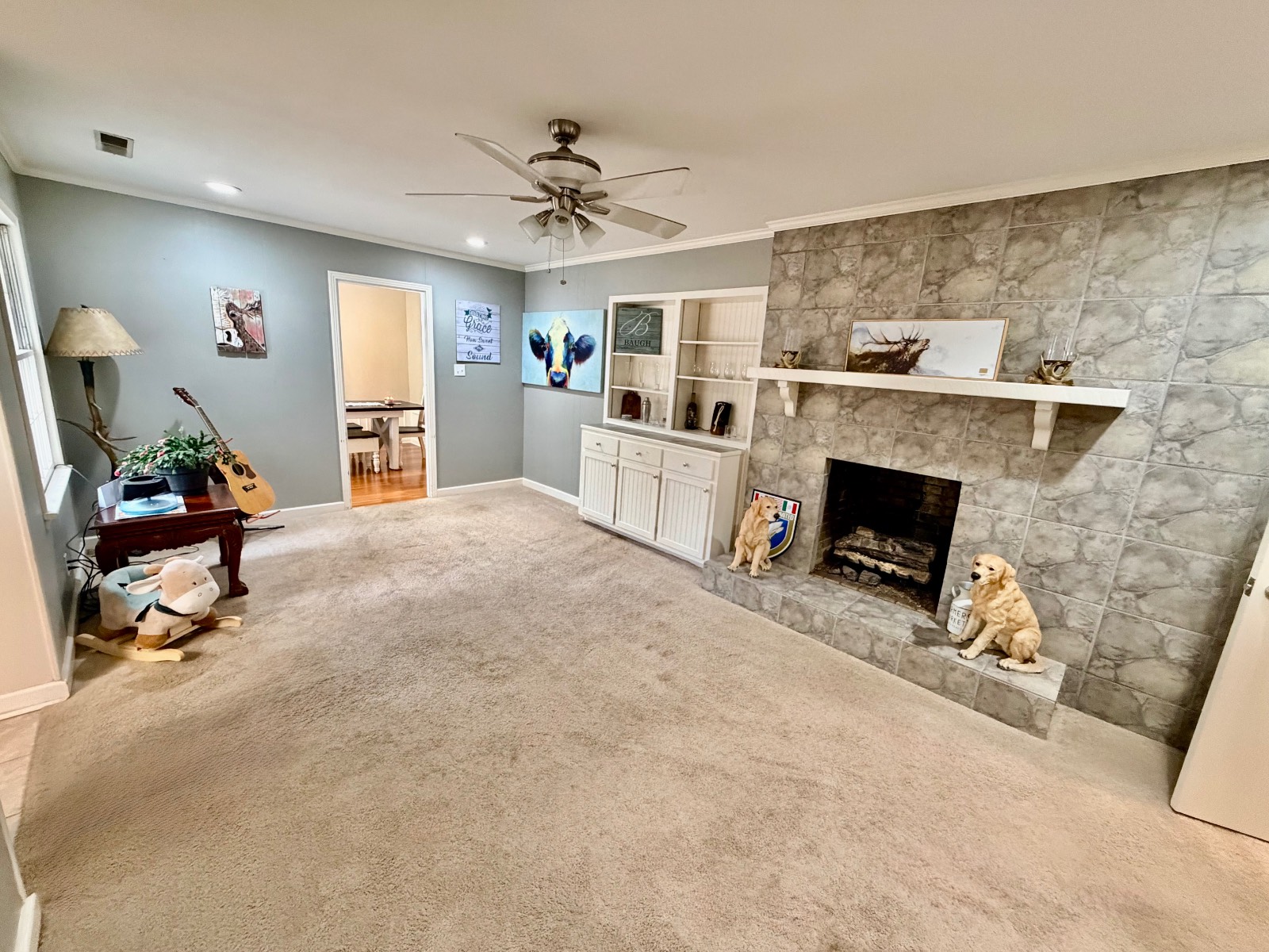 1520 N Andrews Drive