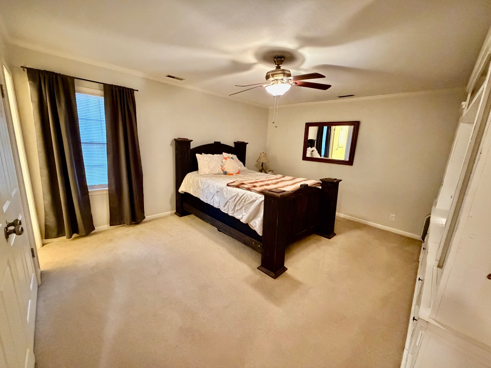 1520 N Andrews Drive