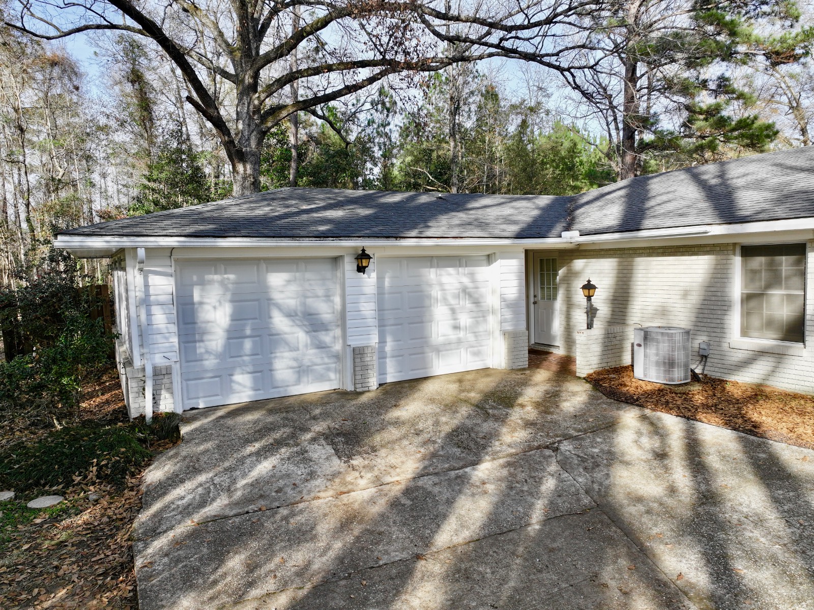 1520 N Andrews Drive