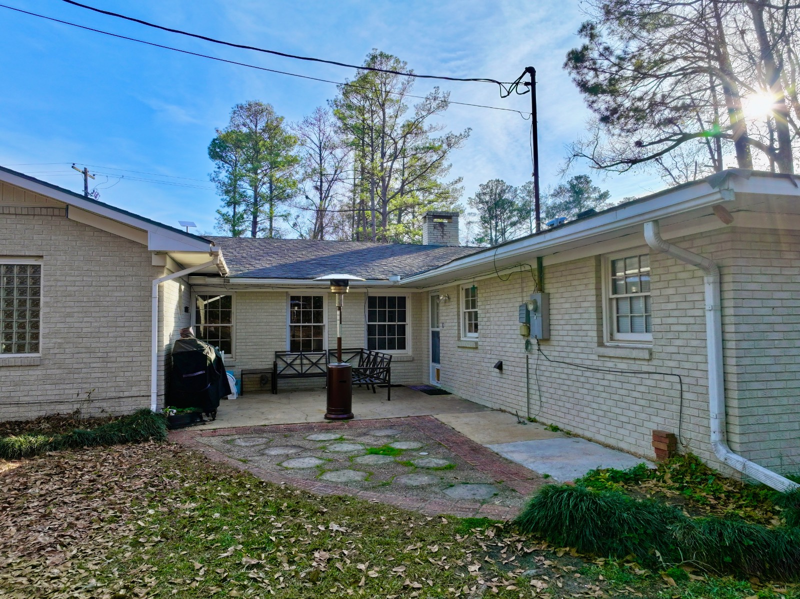 1520 N Andrews Drive