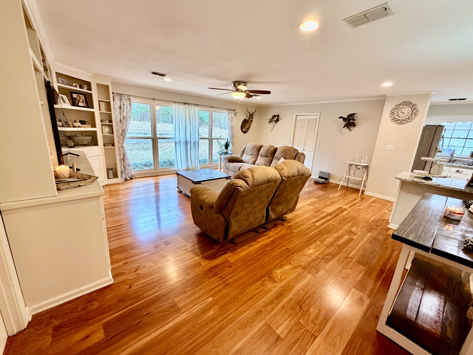 1520 N Andrews Drive