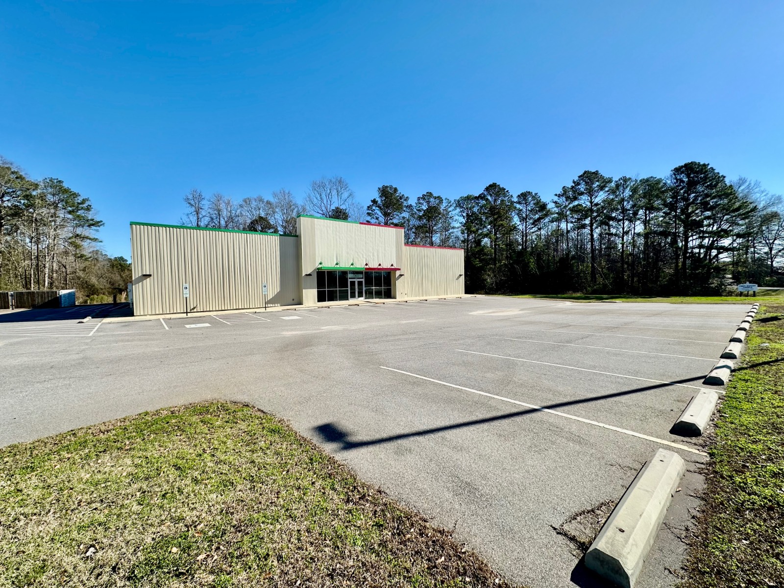 365 River Street East