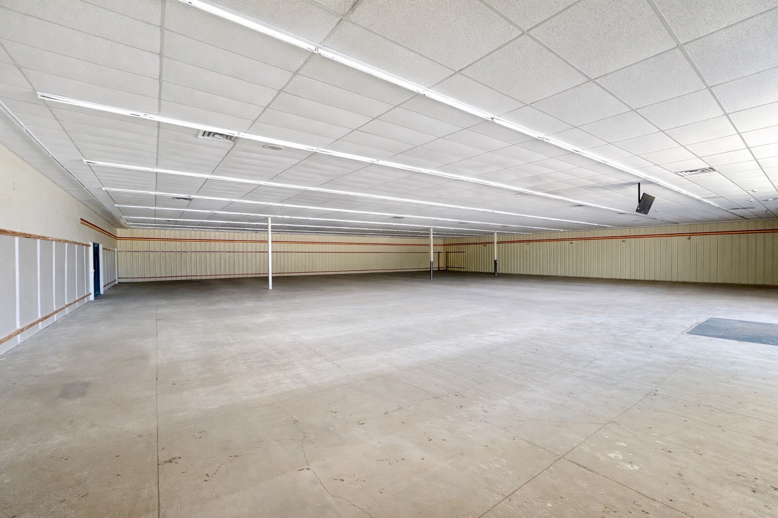 365 River Street East