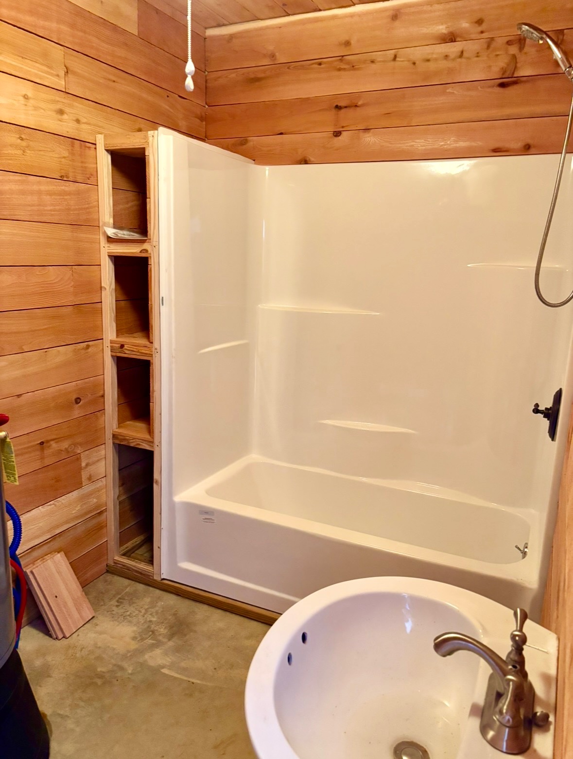 5575 11 Mile Post Road