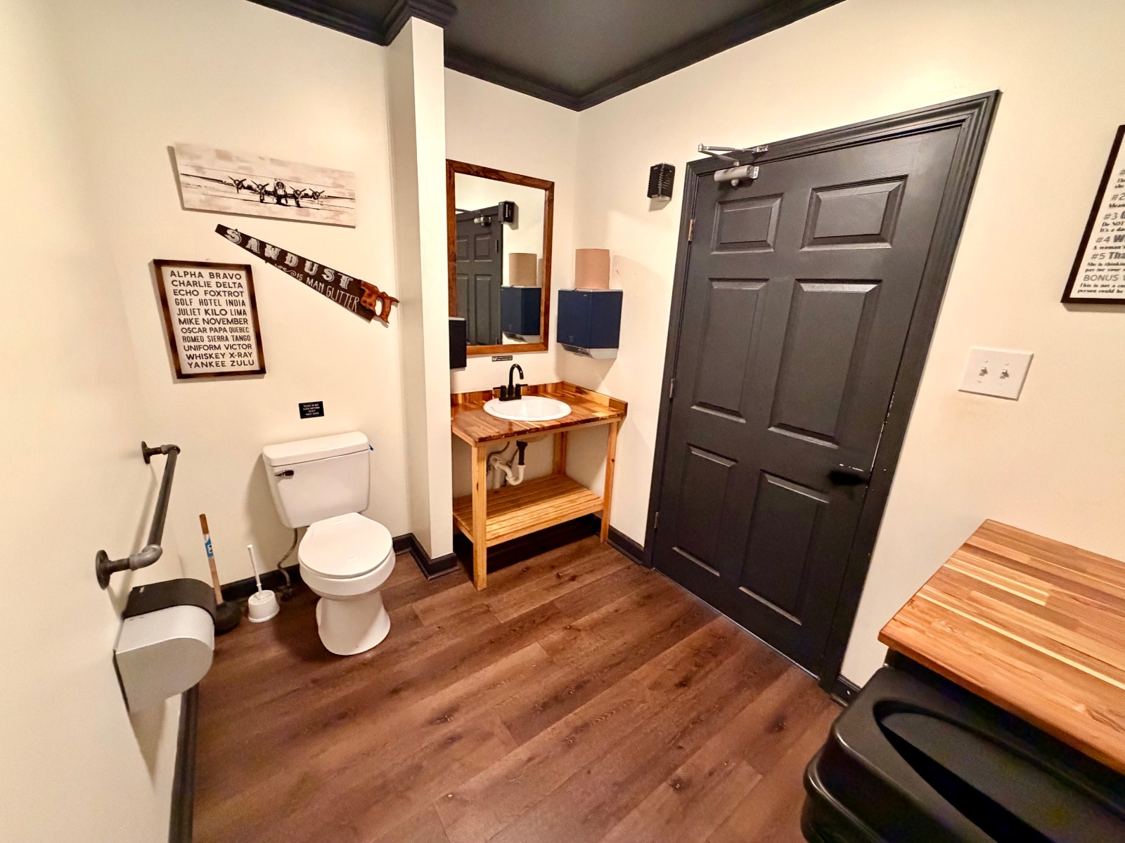 3522 North College Ave